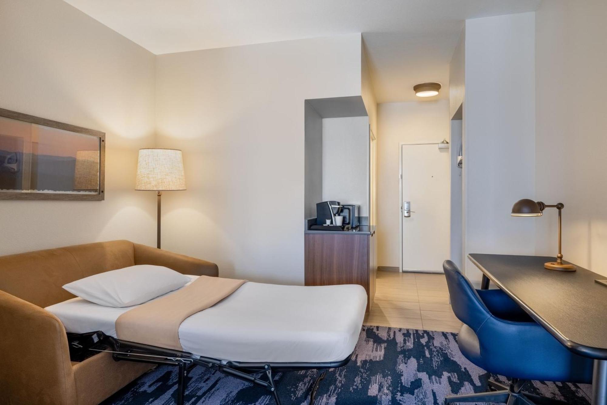 Fairfield Inn & Suites By Marriott Fort Walton Beach Hurlburt Area Екстериор снимка