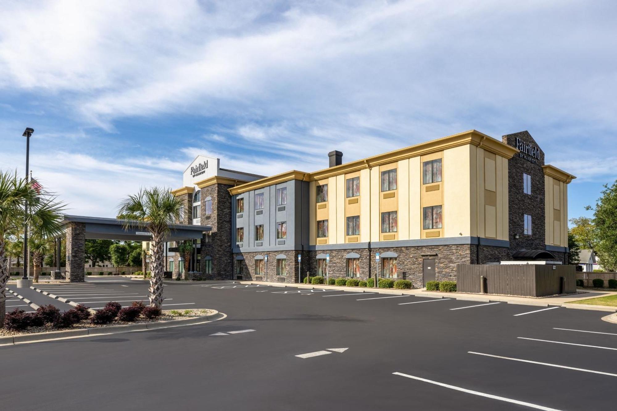 Fairfield Inn & Suites By Marriott Fort Walton Beach Hurlburt Area Екстериор снимка