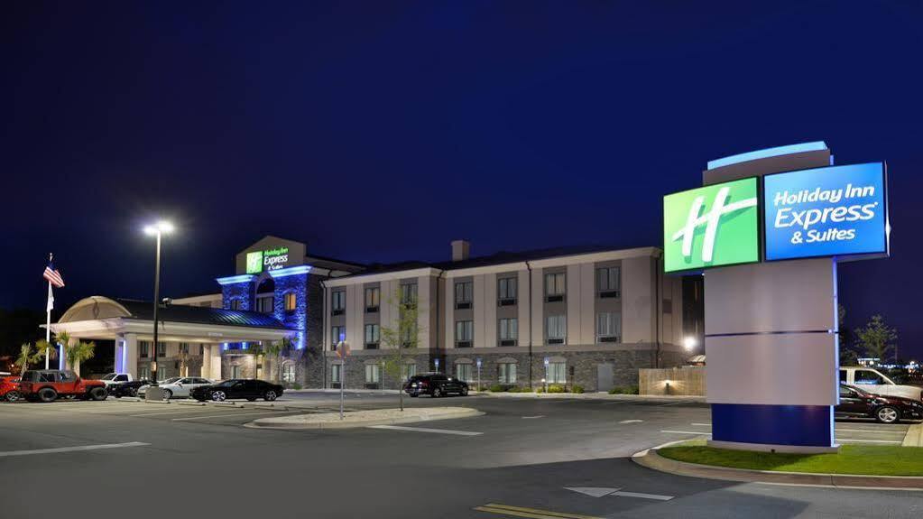 Fairfield Inn & Suites By Marriott Fort Walton Beach Hurlburt Area Екстериор снимка